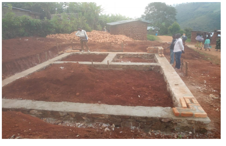 Construction de fondation pour le bâtiment de traitement du café